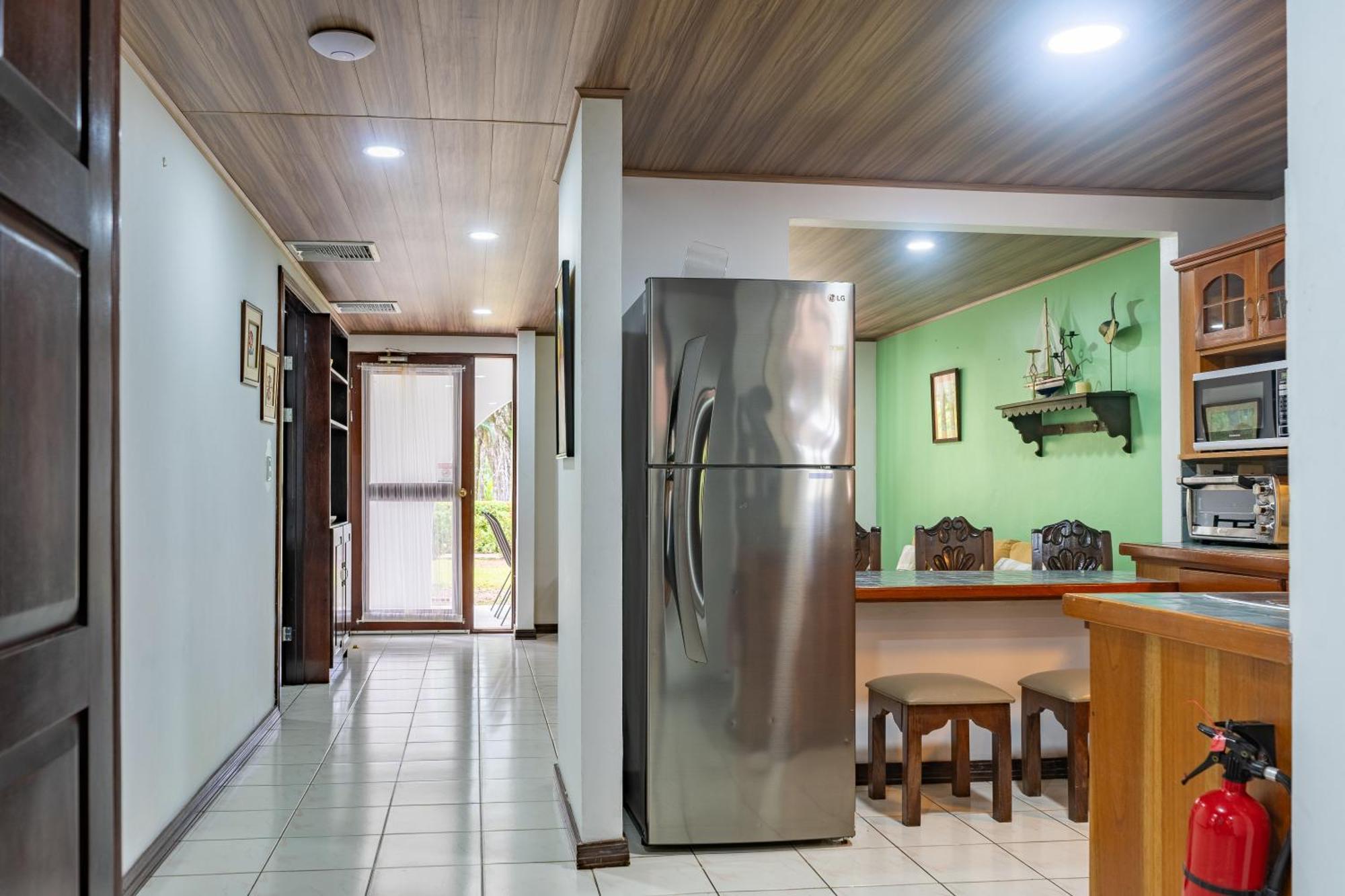 Tropical Bliss Pool Wi-Fi Bbq Near Quepos Manuel Antonio Apartment Luaran gambar