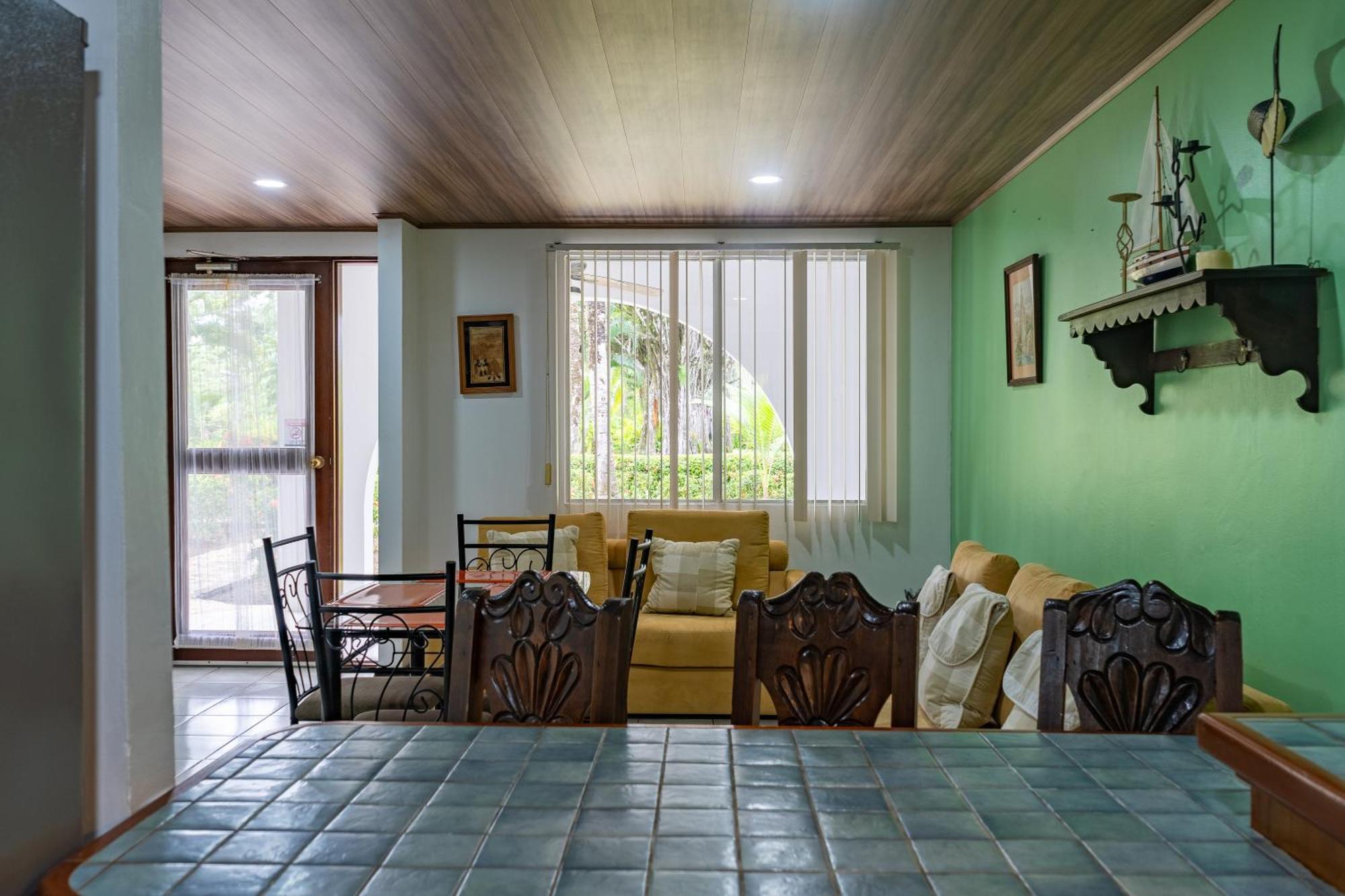 Tropical Bliss Pool Wi-Fi Bbq Near Quepos Manuel Antonio Apartment Luaran gambar